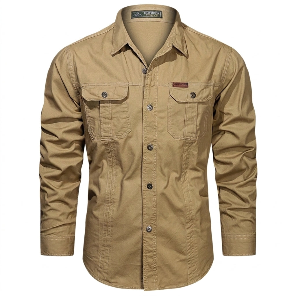 Męska koszula z długim rękawem, dwiema kieszeniami na piersi i pionowymi przeszyciami-Shirts for men-Olave