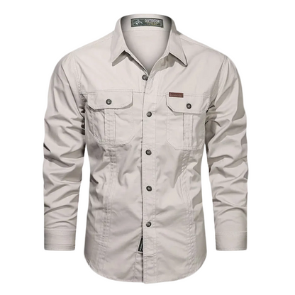Męska koszula z długim rękawem, dwiema kieszeniami na piersi i pionowymi przeszyciami-Shirts for men-Olave
