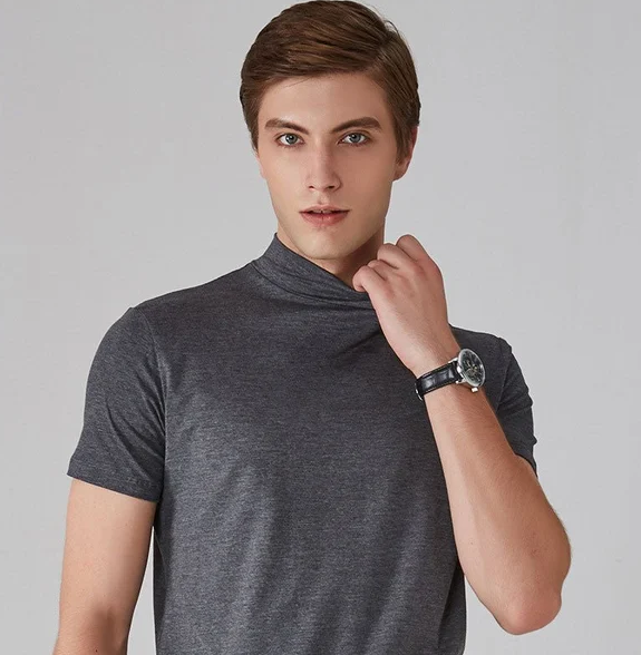 Męski koszulka z krótkim rękawem i wysokim kołnierzem-T-shirt for men-Olave