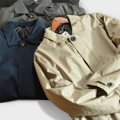 Męski płaszcz średniej długości zapinany na guziki-Coats for men-Olave