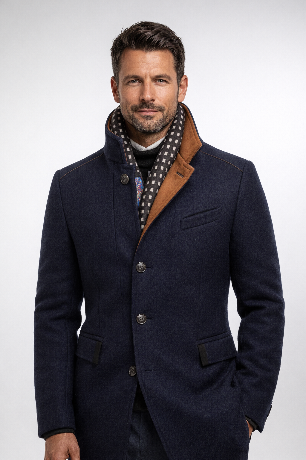 Męski płaszcz z mieszanki wełny ze stójką i pikowaną podszewką-Coats for men-Olave