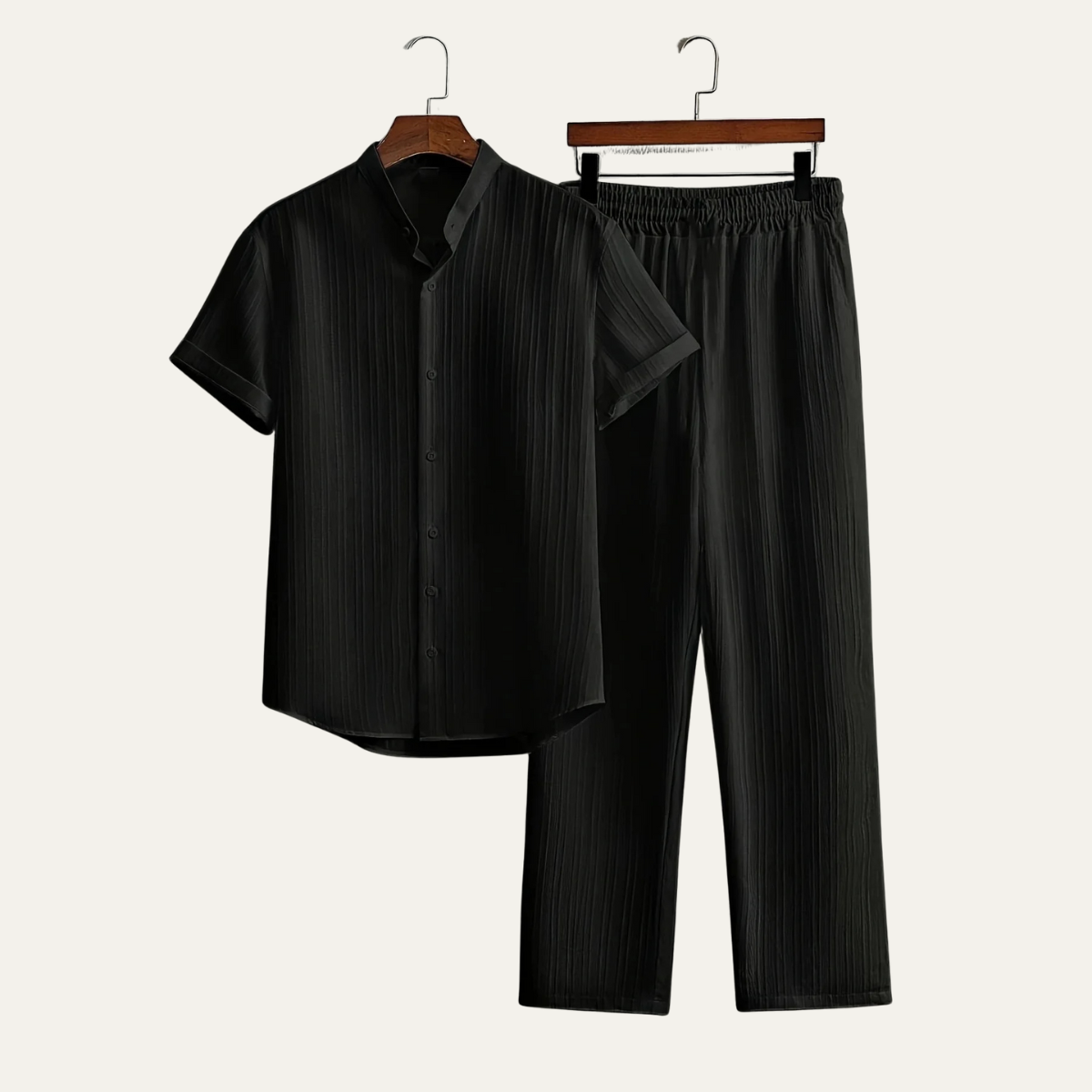Męski zestaw z koszulą z krótkim rękawem ze stójką i zapięciem na guziki oraz spodniami z elastycznym pasem-Pants for Men-Olave