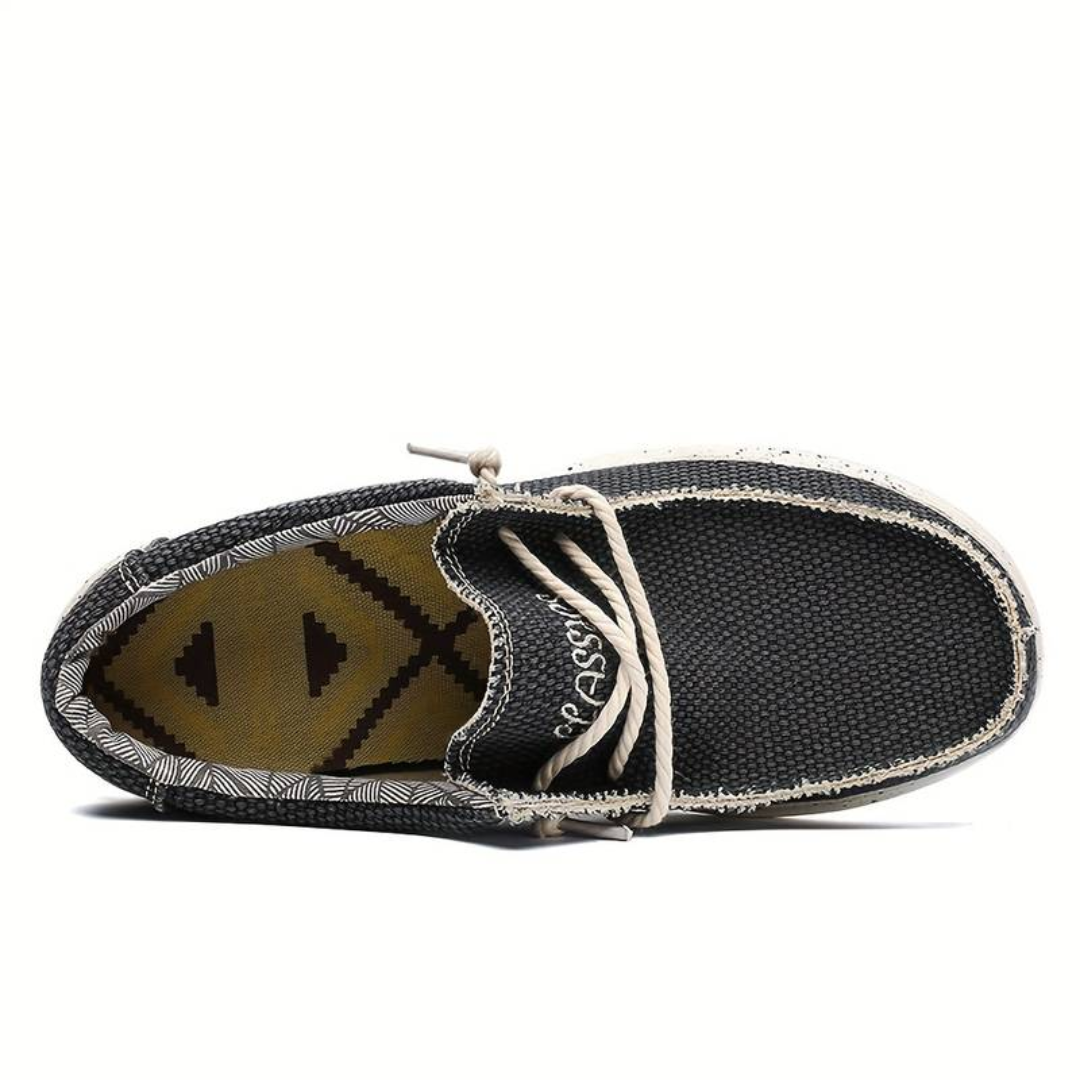 Męskie buty sznurowane z teksturowaną powierzchnią i kontrastową podeszwą-Footwear for men-Olave