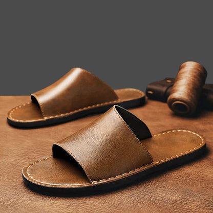 Męskie Klapki z Otwartym Przodem i Szerokim Paskiem oraz Przeszyciem na Krawędzi-Footwear for men-Olave