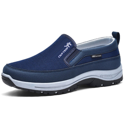 Męskie wsuwane buty z siateczkową powierzchnią i konstrukcją panelową-Footwear for men-Olave