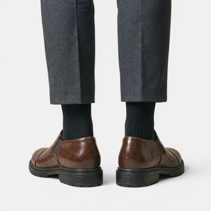 Męskie wsuwane półbuty typu brogsy z elastycznymi panelami bocznymi-Footwear for men-Olave