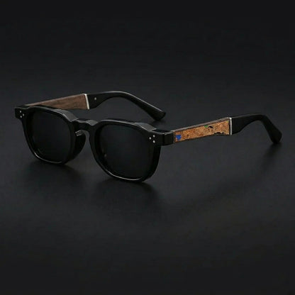 Okulary przeciwsłoneczne unisex z okrągłymi oprawkami i korkowymi akcentami na zausznikach-Glasses for women-Olave