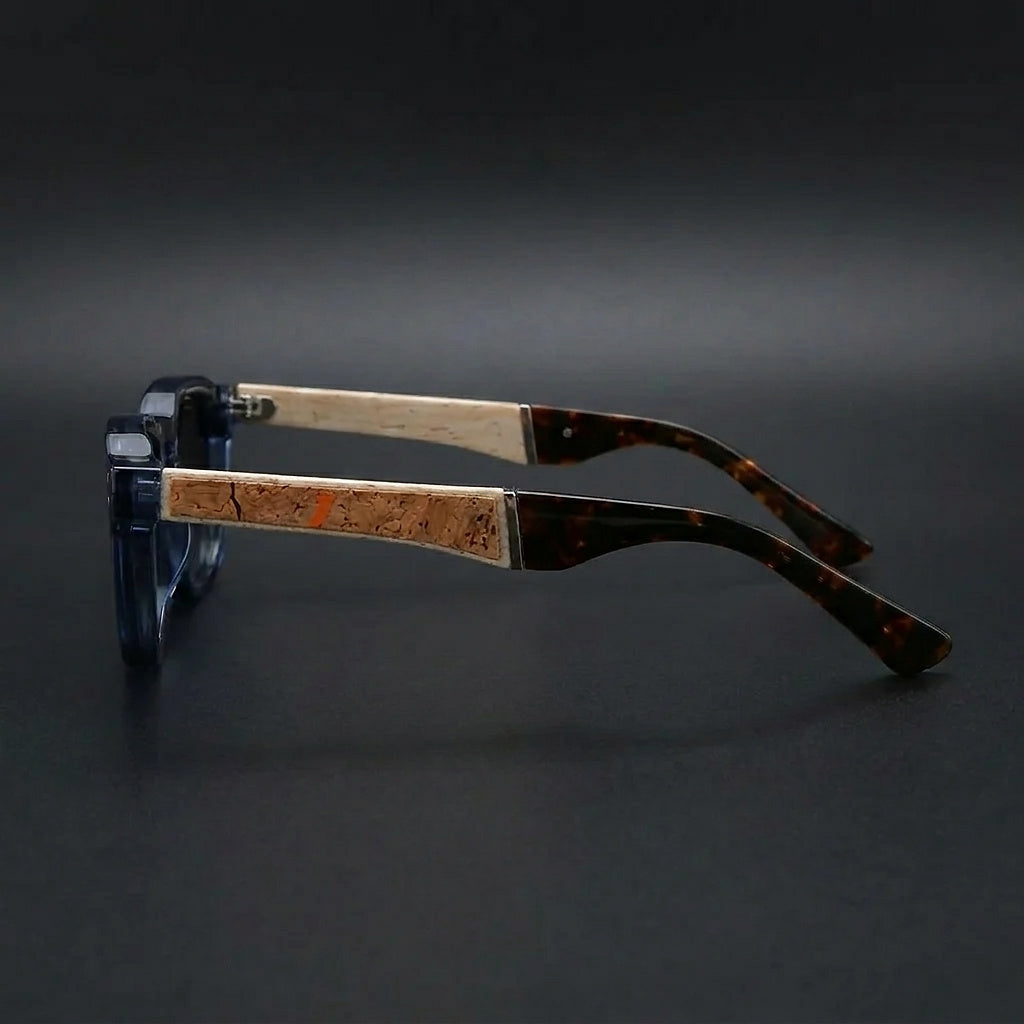 Okulary przeciwsłoneczne unisex z okrągłymi oprawkami i korkowymi akcentami na zausznikach-Glasses for women-Olave