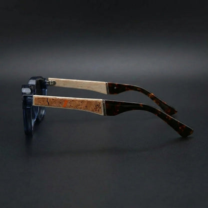 Okulary przeciwsłoneczne unisex z okrągłymi oprawkami i korkowymi akcentami na zausznikach-Glasses for women-Olave
