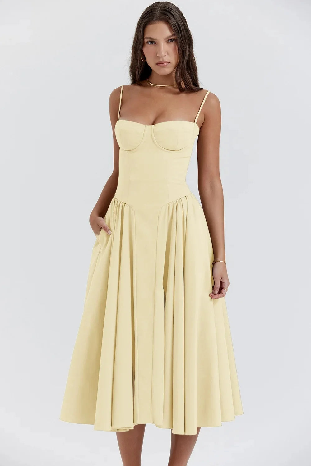 Sukienka damska midi na ramiączkach ze strukturalną górą-Midi Dress-Olave