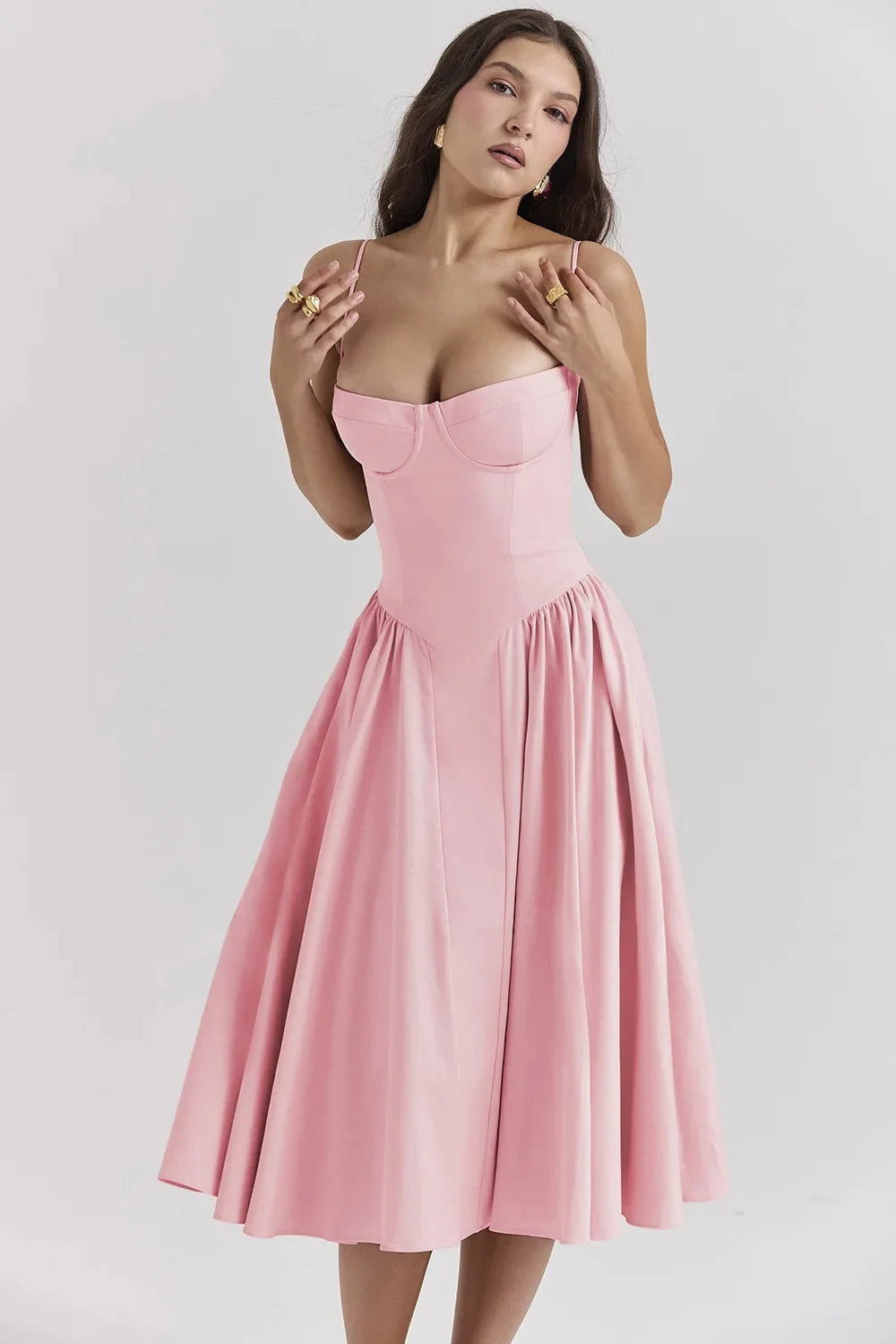 Sukienka damska midi na ramiączkach ze strukturalną górą-Midi Dress-Olave